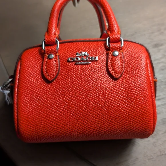 ✨️NWT Mini Coach Rowan Satchel Bag Charm Red✨️ - Picture 5 of 8